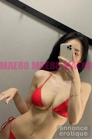 Krystal - escorte asiatique