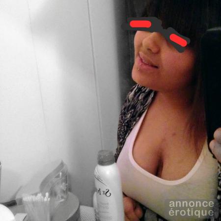 ***** Sophia **** Bombasse de 25 ans A Quebec Dispo / full GFE /
