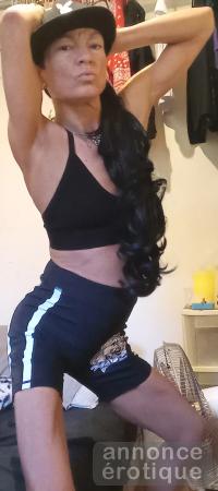 Petite femme mature