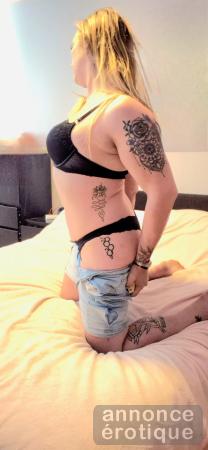 Transexuelle féminine et assumée