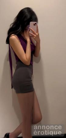 Jolie jeune femme asiatique
