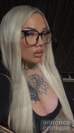 Danycka curvy slavic blond IN TOWN