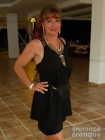 Femme mature avec SAVOIR-FAIRE et EXPÉRIENCE