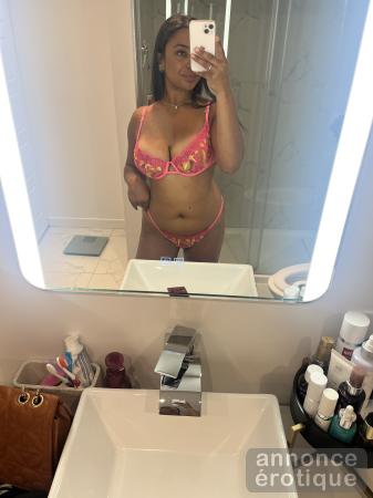Mia xx Dispo toute suite outcall carcall