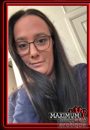 4 filles magnifiques disponible ce soir avec Maximumxxx !!!