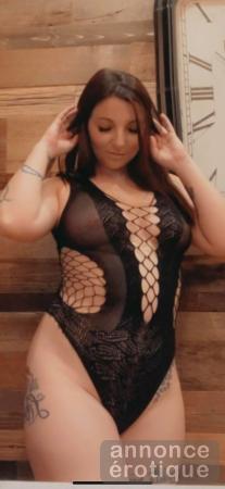 Britney** jeune coquine trés sensuelle