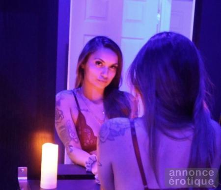 SEXY BIANCA & EMILY CE SOIR AU BLUEMOON