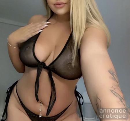 Mary au formes volumineux xx