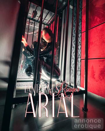 Arial ✶ Hot SeXXXy Dominatrice Experte