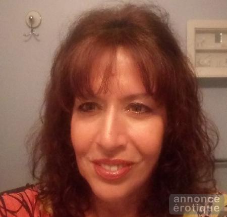 Massage érotique Chateaugay - Inoubliable moment riche en émotion