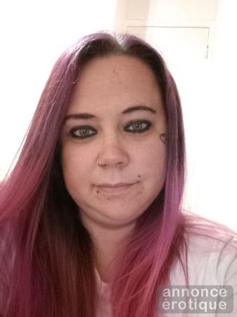 Je fais seulement fellation. Je reçois, me déplace et carcall