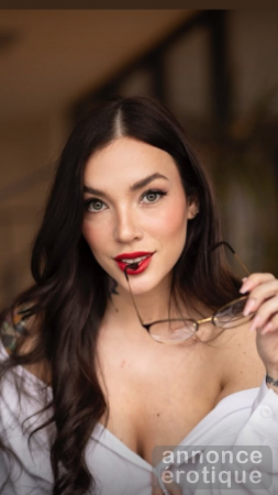 Miley Mercier- Ta petite Québécoise préférée – 4'11, 34DDD & hautement addictive