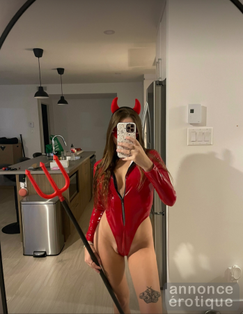 TheWildCoupleGoals – archives spicy, solo, striptease, kink friendly & customs