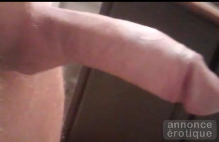 Tu veut une belle grosse queue juste pour toi !?!
