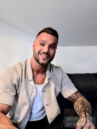 Homme a la recherche de plaisir