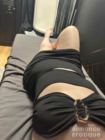 VIEN T'AMUSER AVEC 5 CHAUDES COQUINES AU CORPS DE RÊVE !!!!