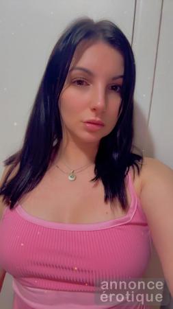 britney jolie brunettes trés sensuelle