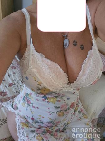 Chaude et douce mature te recoit xxx