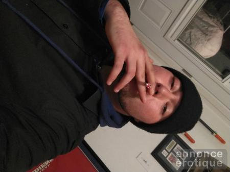 Disponible a St Henri Montreal mes girls 50$ service complet