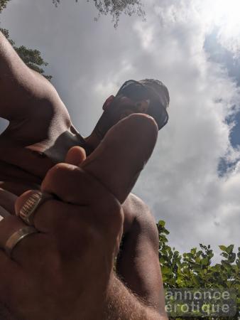 Esquortboy8unc (gloryhole dispo)