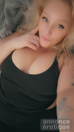 Moment sensuel et de qualité avec belle blonde très chaude xx