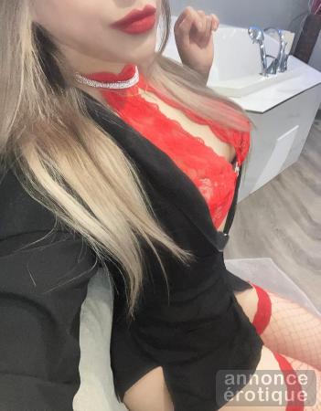 NICOLE- VIENS TAMUSER AVEC UNE LATINA CHAUDE SPAZEPHYR+++