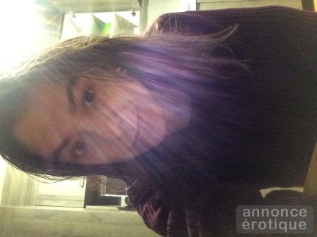 Petite Julie accompagnatrice escorte