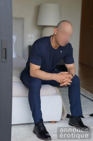 First class personal attention for demanding women and couples.