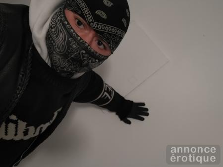 300$ 3h disponible je me déplace et je reçois cher moi