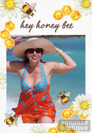 Chaleureuse, possède un bon sens de l'humour