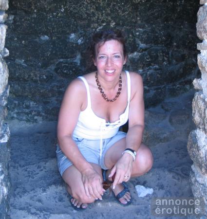 Coquine, aventureuse, curieuse et discrète