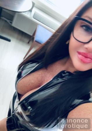 JOLIE POUPÉE INCALL