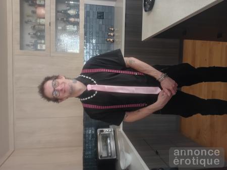 Escort homme pour femme