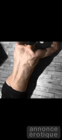 Threesome avec HornyNiceCouple