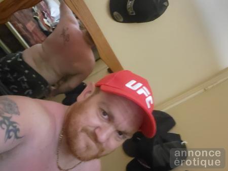 Belle grosse queue qui n'attend que toi!