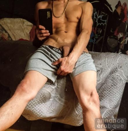 Viens tu vas adorée