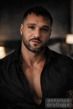 ALPHA BADBOY – Présence dominante, douceur maîtrisée, expérience inoubliable