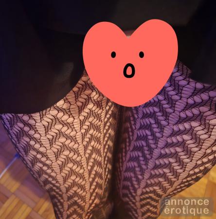 En lingerie sexy je te suce longtemp gratuit te fait jouir sur moi