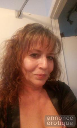 Magic touch from Charming experienced mature woman