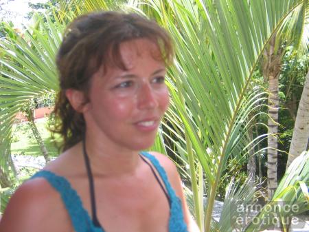 Magic touch from Charming experienced mature woman