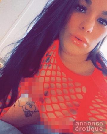 Splendide Chanel 263-383-8598