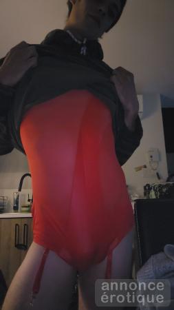 Homme 27 ouvert a tout