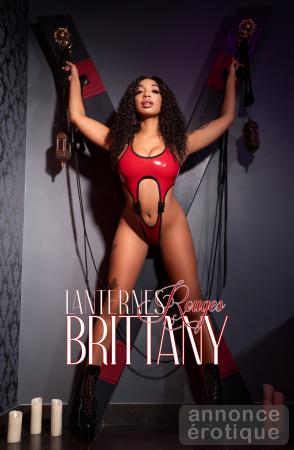 BRITTANY - SERVICE DE LUXE XXX