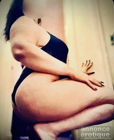 Curvy Girl se déplace pour toi