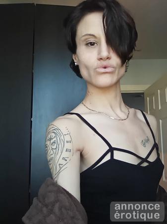 Escorte à Brossard – Eva Paradise pornstar sensuelle, outcall et carcall