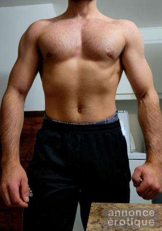 J'offre un moment intime pour femme outcall seulement