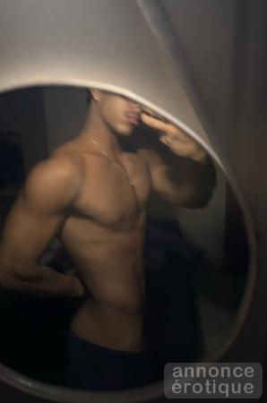 Escorte homme pour femme à Montréal – Jeune discret et respectueux