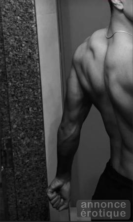 Escorte homme pour femme à Montréal – Jeune discret et respectueux