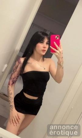 LA REINE PROFESSIONNELLE ET AMUSANTE POUR VOUS, AMOUR