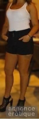 olivia petite brunette coquine